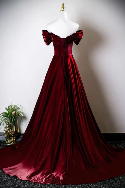 Regal Mermaid Off-Shoulder Velvet Flower-Accent Ruched Train Length Evening Dresses
