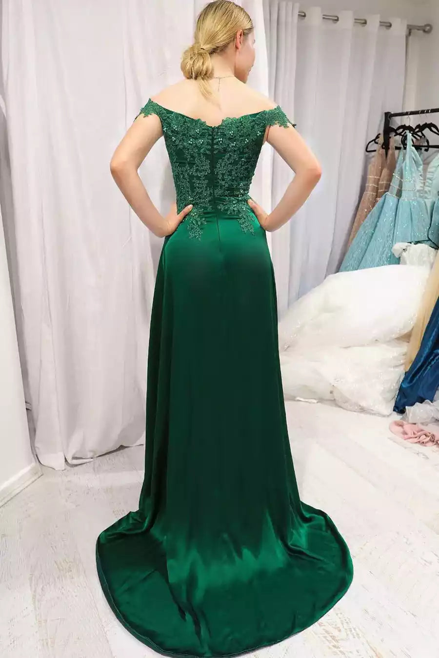 Regal Emerald Satin Gown with Off-the-Shoulder Lace Bodice & High Side Slit