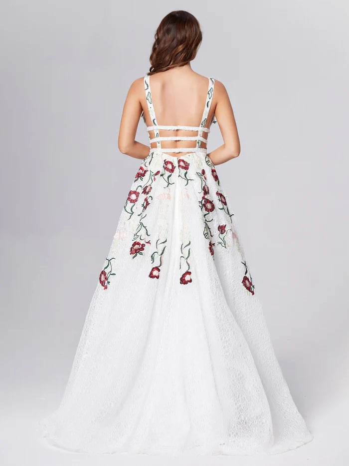 Romantic A - Line Plunge Neck Sleeveless Lace - Up Back Long Length Prom Dresses