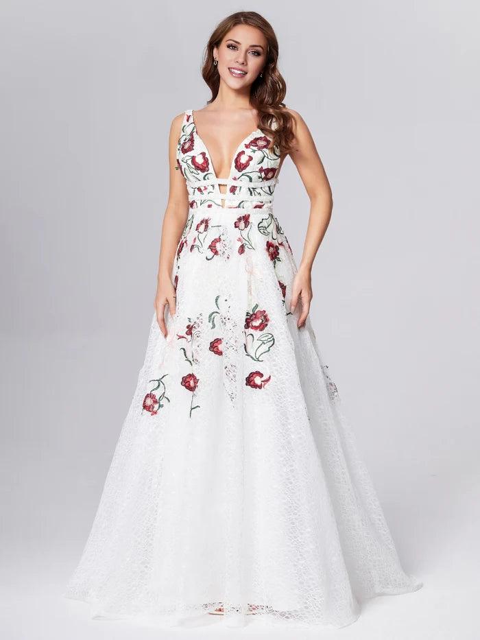 Romantic A - Line Plunge Neck Sleeveless Lace - Up Back Long Length Prom Dresses