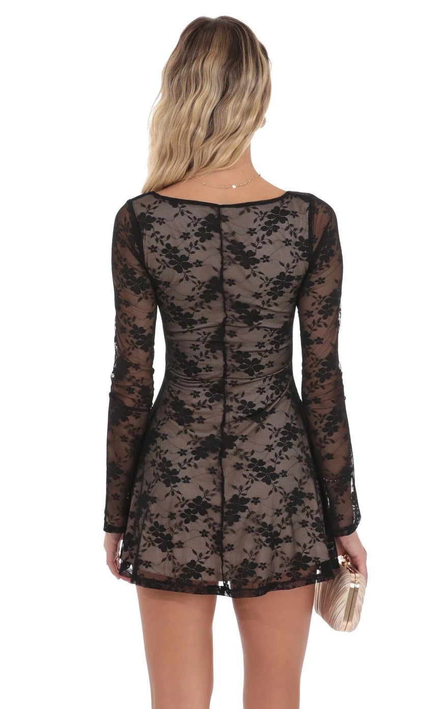 Romantic A-Line Square-Neck Lace-Long-Sleeve Back-Zip Short Length Homecoming Dresses