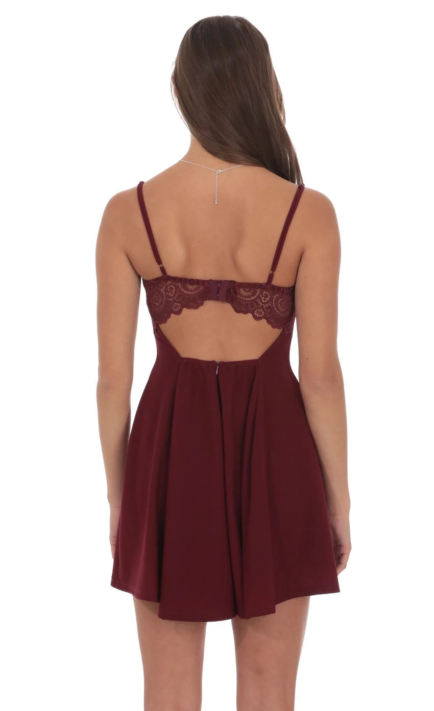Romantic A-Line Sweetheart-Neck Spaghetti-Strap Lace-Back Short Length Homecoming Dresses