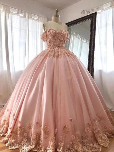 Romantic Ball Gown Strapless Short Sleeve Lace - Up Back Long Length Quinceanera Dresses