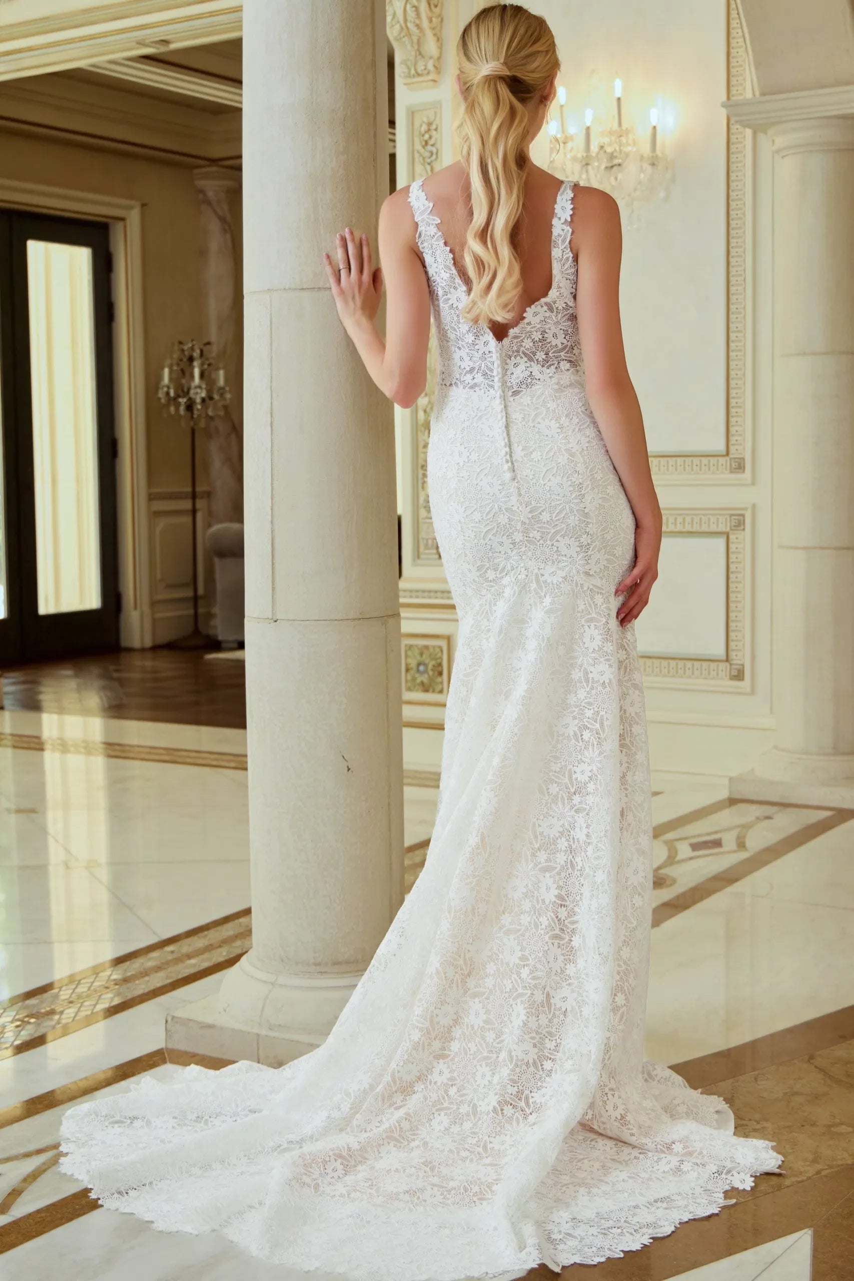 Romantic Mermaid Spaghetti-Strap Floral-Lace Plunging-Back Train Length Wedding Dresses
