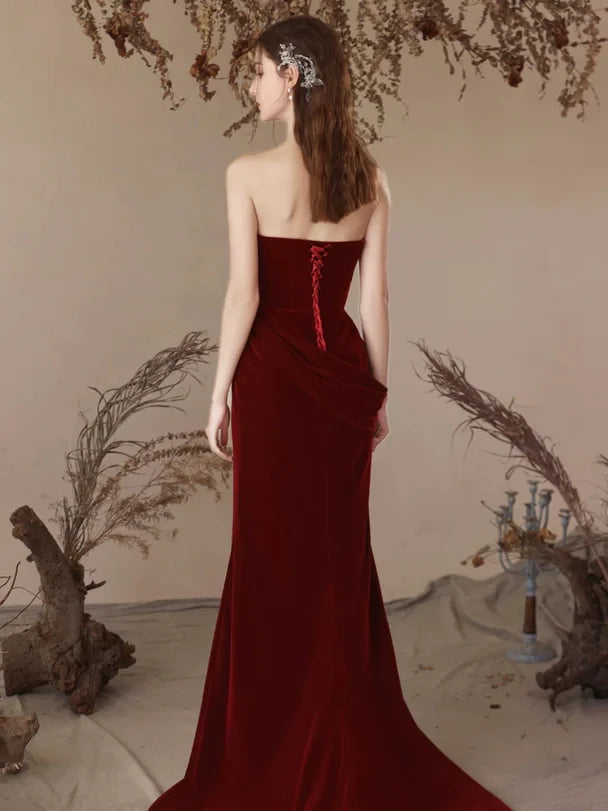 Romantic Mermaid Strapless Velvet 3D-Rose Lace-Up Back Train Length Evening Dresses