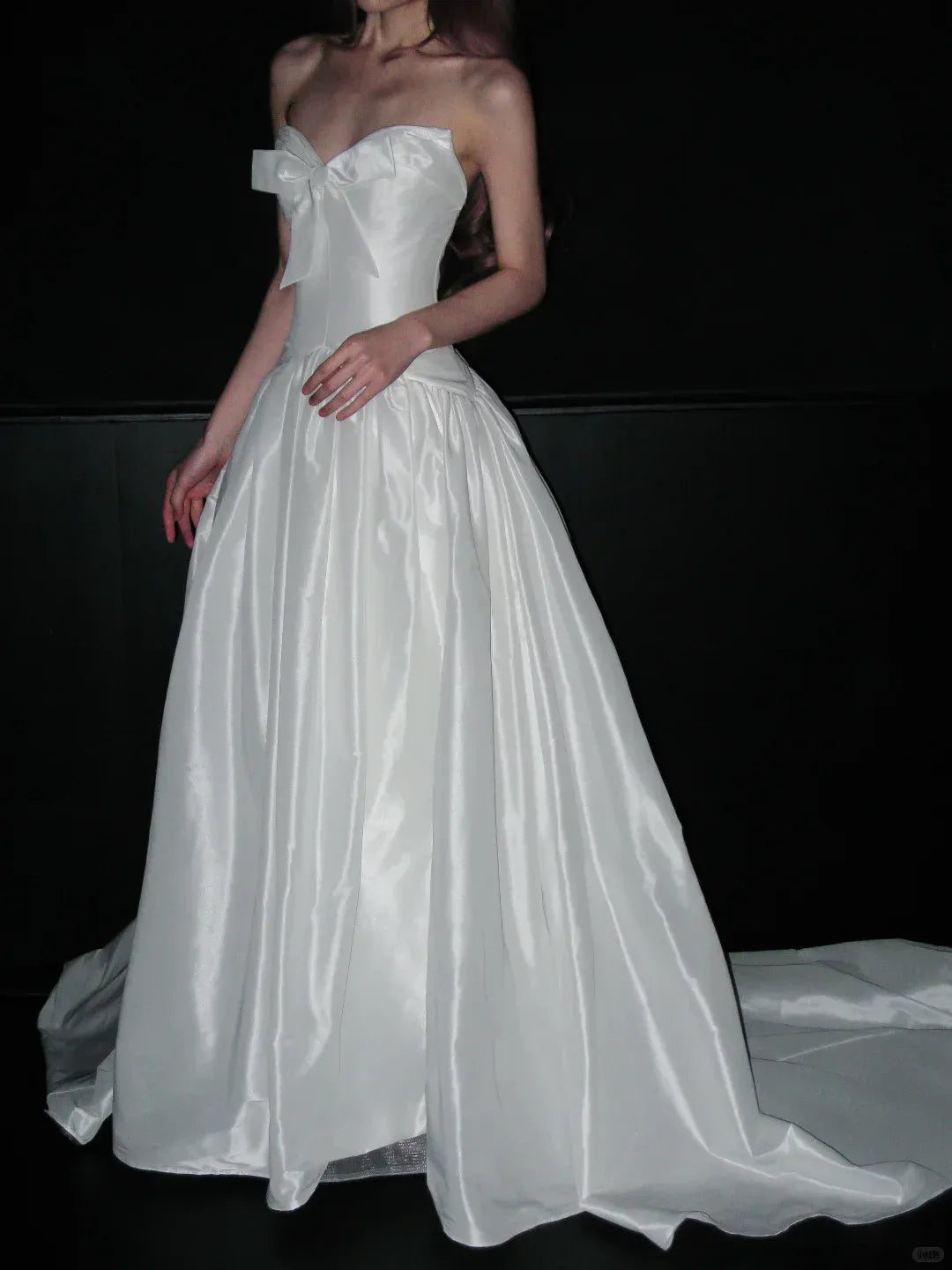 Romantic A-Line Strapless Bow-Detail Ivory Taffeta Ball Gown
