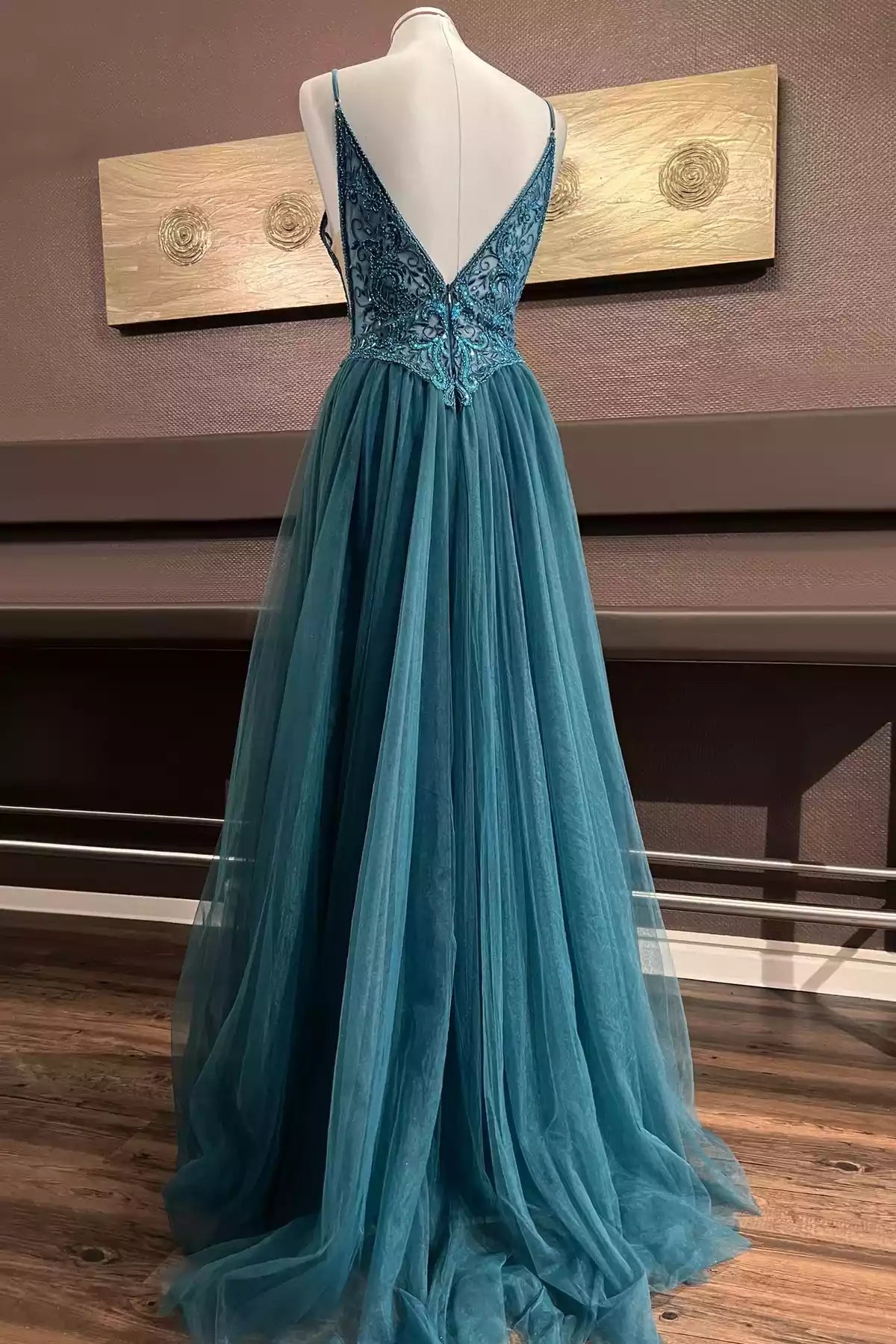 Romantic A-line Spaghetti-Strap Beaded-Bodice Floor-Length Prom Gown