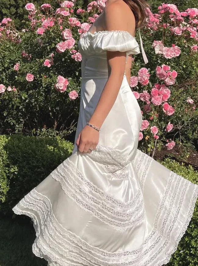 Romantic Vintage-Inspired Off-The-Shoulder Ivory Satin Gown