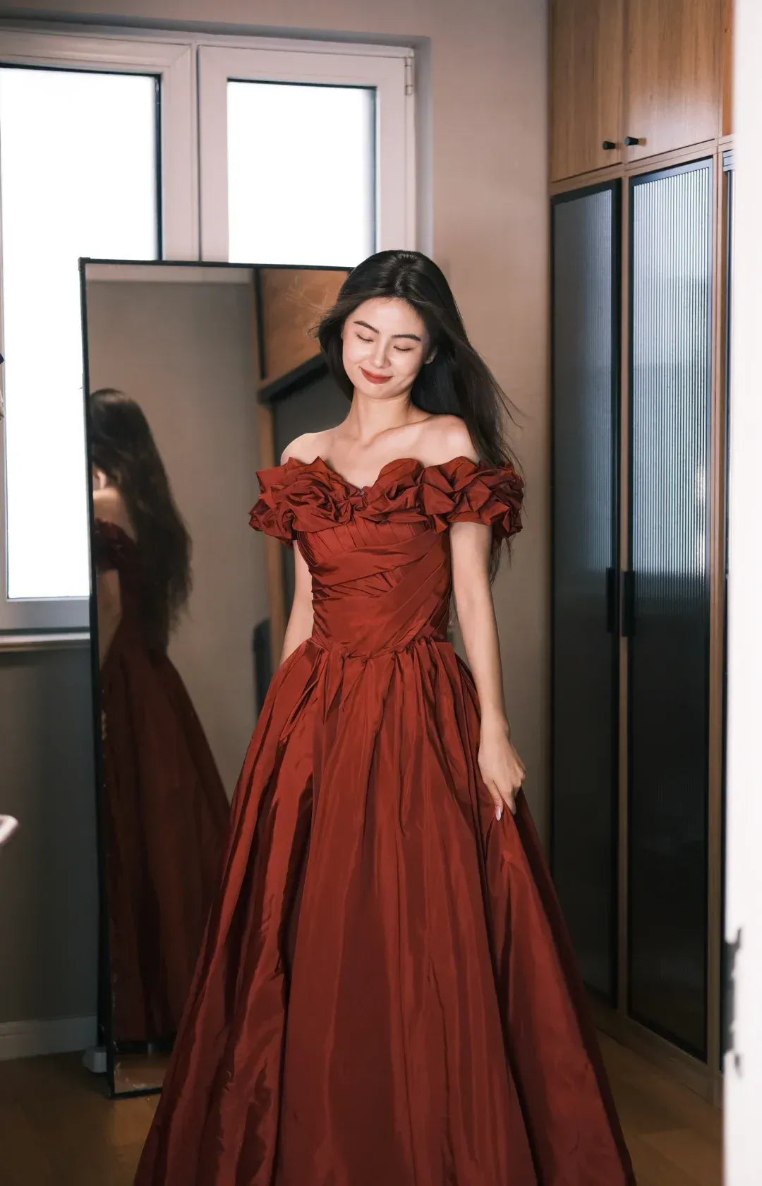 Ruffled Floral Neckline Taffeta Evening Dress with Pockets