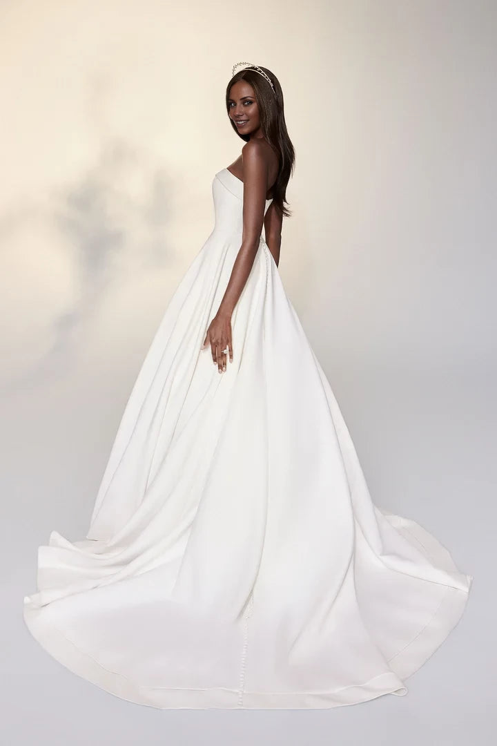 Satin Ball Gown with Folded Collar Sweetheart Neckline Wedding Dresses