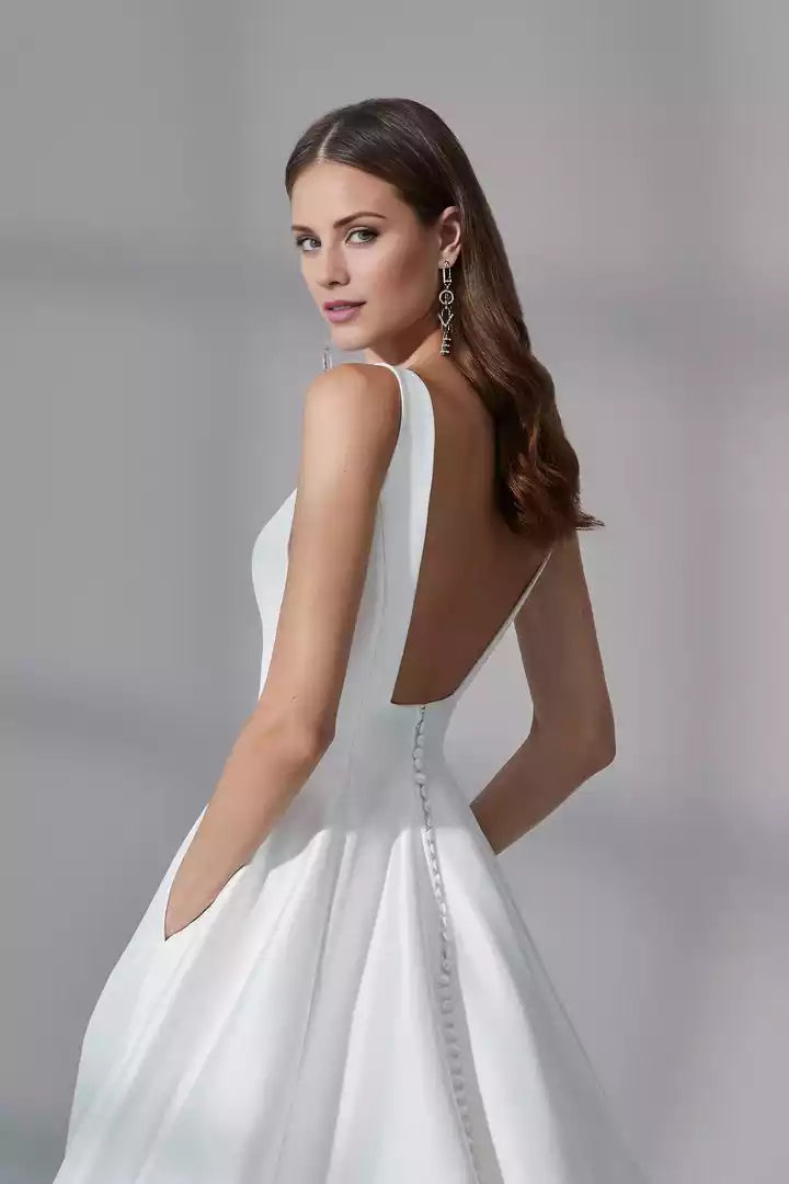 Satin Sleeveless Ball Gown with Square Neckline Wedding Dress