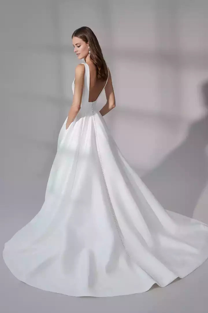 Satin Sleeveless Ball Gown with Square Neckline Wedding Dress
