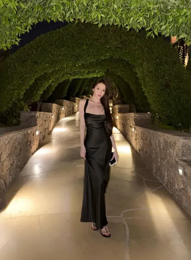 Sleek Sheath Square-Neck Wide-Strap Crisscross Open-Back Floor-Length Prom Dresses