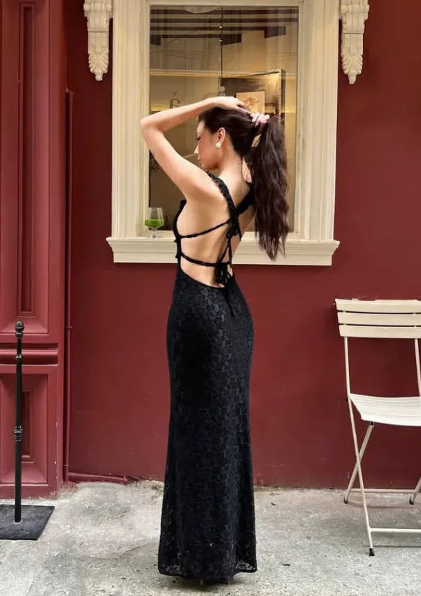 Sleeveless Tie-Back Bodycon Evening Dress with Keyhole Detail