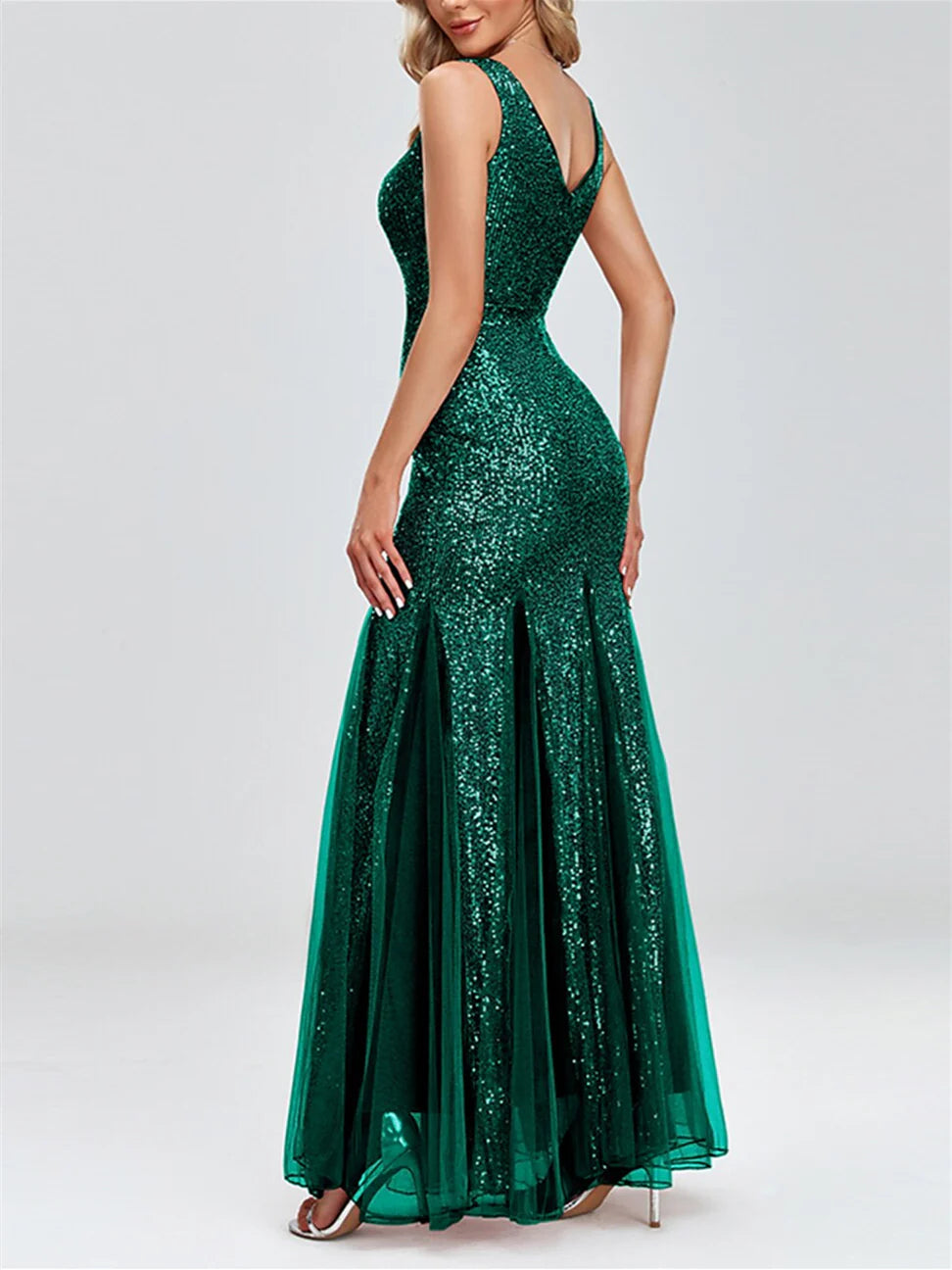 Sparkling Glitter Trumpet/Mermaid Sleeveless V-Neck Floor-Length Evening Dresses