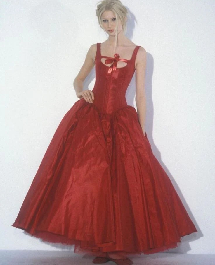 Square Neckline Formal Dress with Bow Accent & Voluminous Skirt