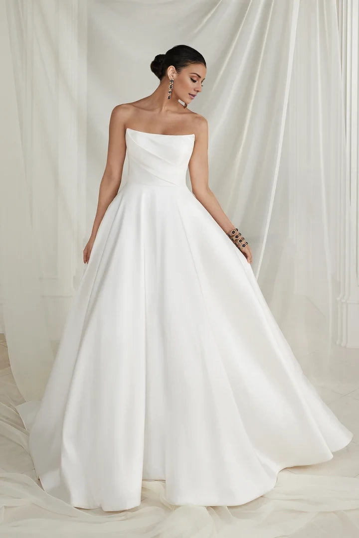 Strapless A-Line Wedding Dress with Pleated Bodice and Bow Wedding Dresses