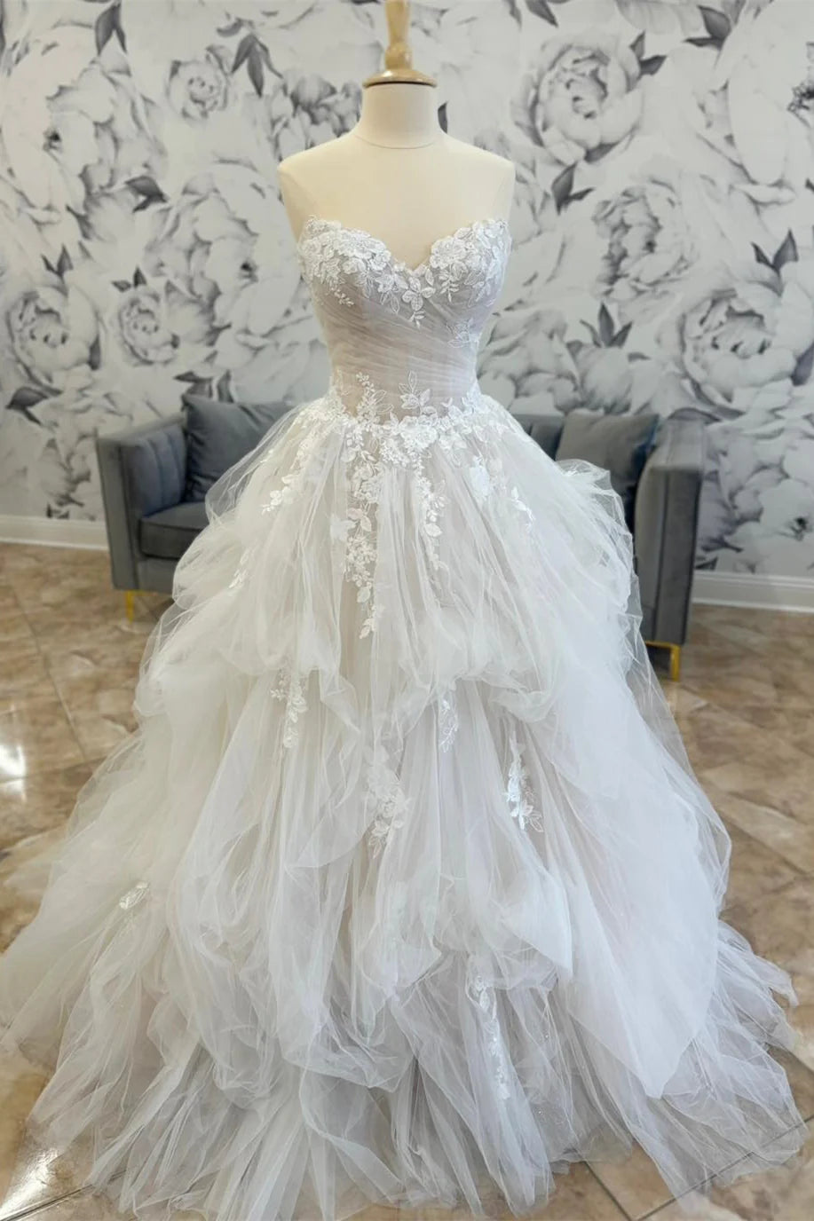 Strapless Lace Applique Tulle Wedding Dress with Sweetheart Neckline and Chapel Train