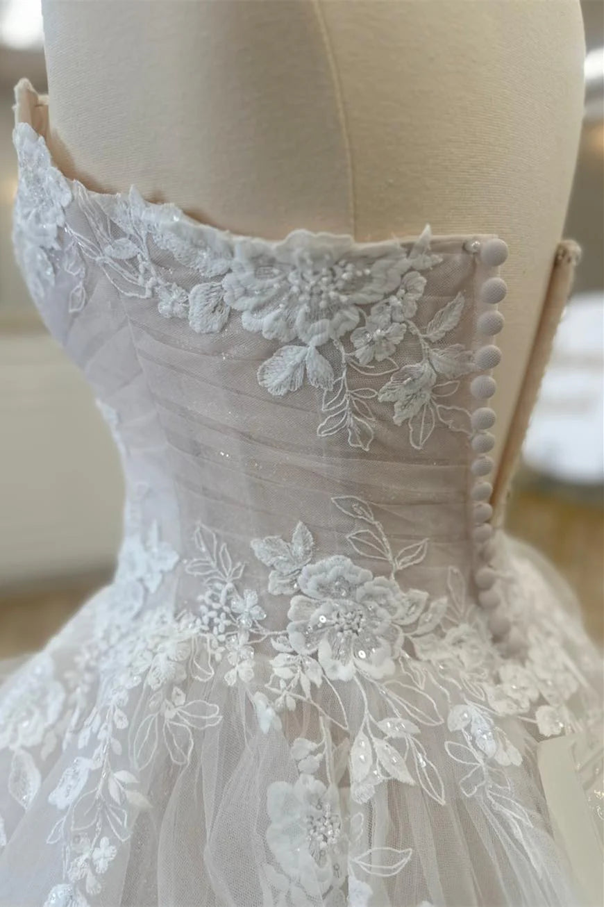 Strapless Lace Applique Tulle Wedding Dress with Sweetheart Neckline and Chapel Train