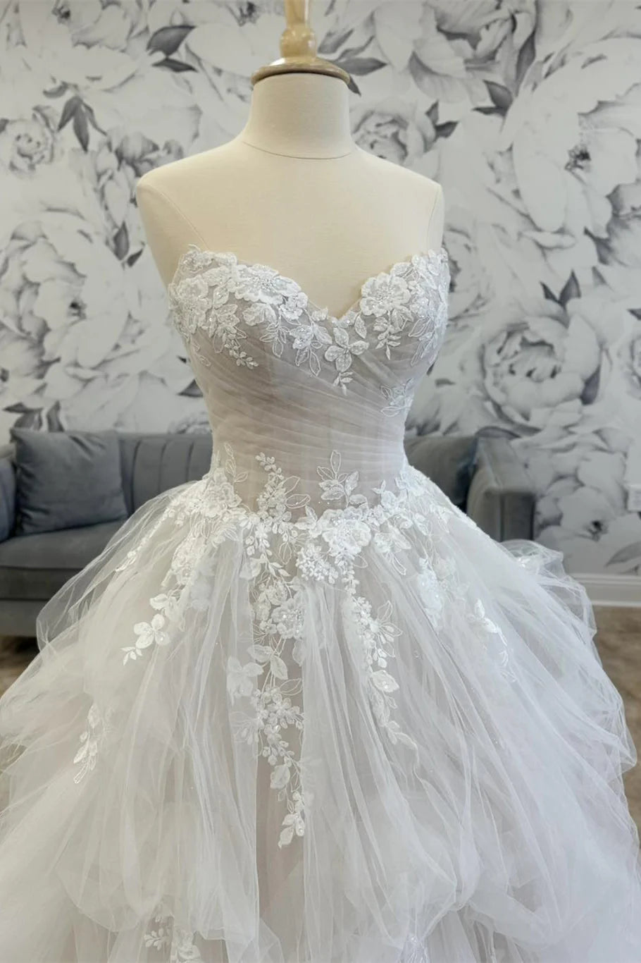 Strapless Lace Applique Tulle Wedding Dress with Sweetheart Neckline and Chapel Train