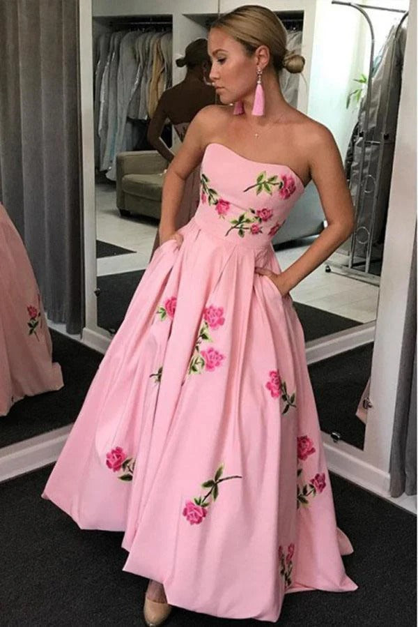 Strapless Sweetheart Neck Evening Dress with Pockets & Maxi Length
