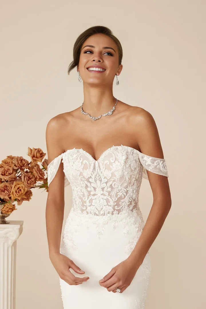 Sweetheart Gown with Detachable Straps and Scalloped Train Wedding Dresses