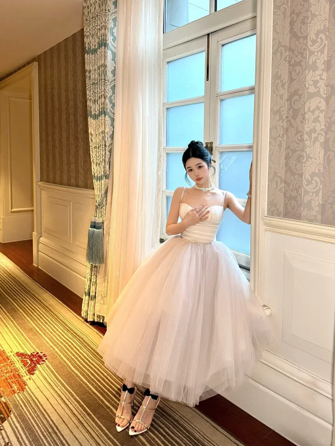 Sweetheart Neck Corset Bodice Evening Dress with Layered Tulle Skirt & Tea Length