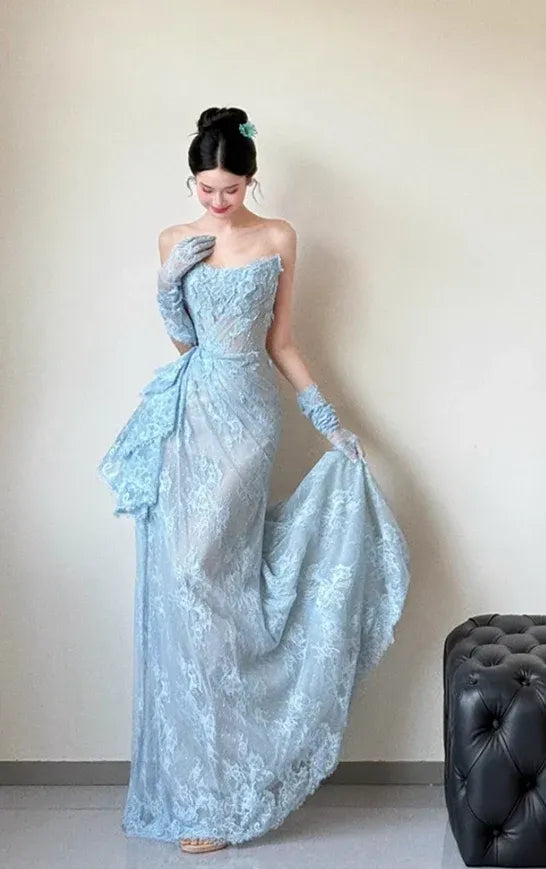 Sweetheart Neck Evening Dress with Ruffle Side Slit & Matching Lace Gloves
