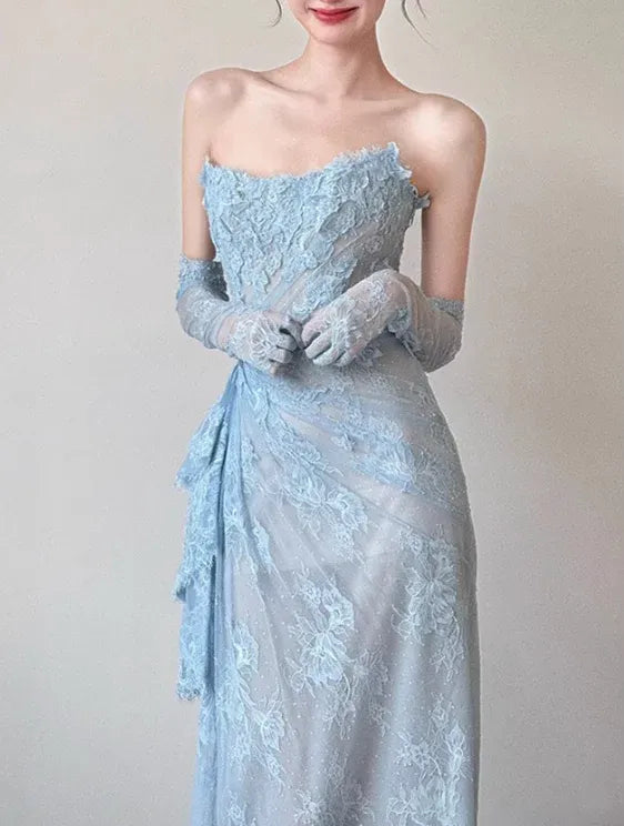 Sweetheart Neck Evening Dress with Ruffle Side Slit & Matching Lace Gloves
