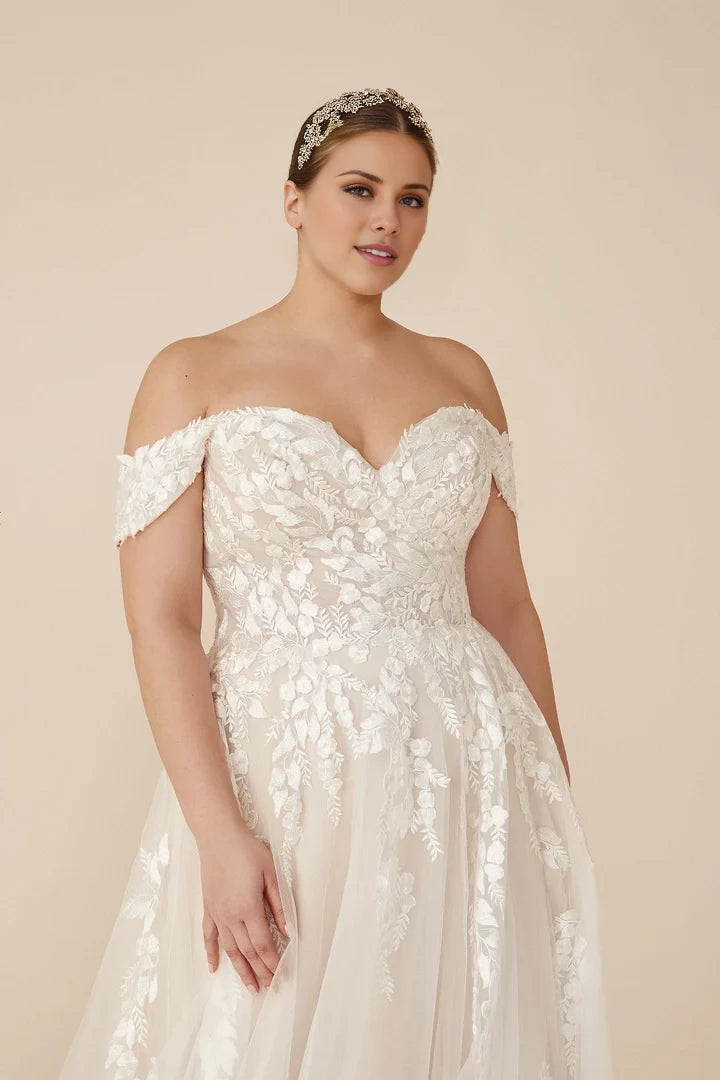 Tulle Plus Size A-Line Gown with Off-The-Shoulder Detachable Straps Wedding Dresses