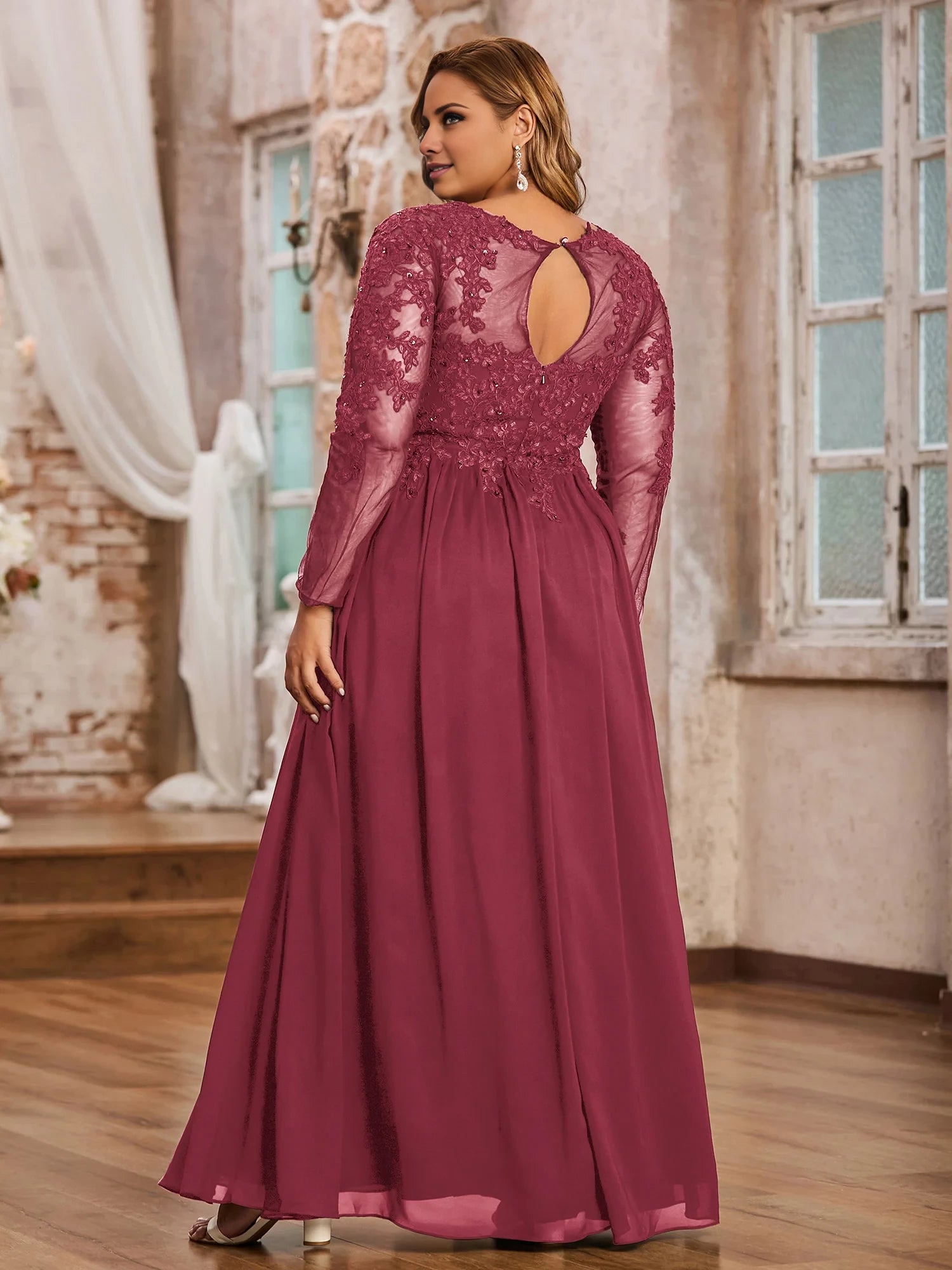 Tulle with Appliqued Long Sleeves Dress Plus Size Mother of the Bride Dresses
