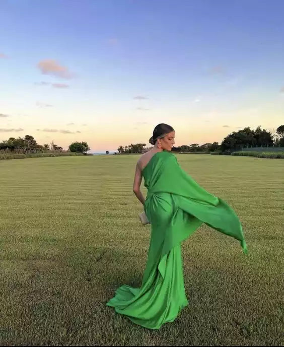 Vibrant Kelly Green Satin One-Shoulder Mermaid Gown with Draped Cape Detail