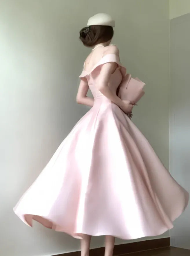 Vintage Sweetheart Neck A-Line Evening Dress with High Waist & Tea Length