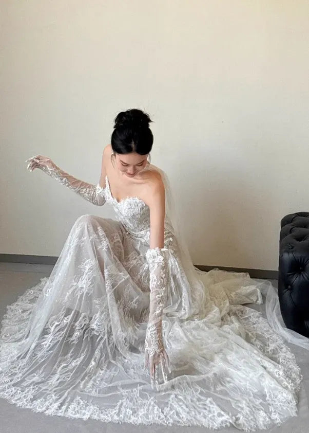White Lace Strapless Mermaid Wedding Dress with Detachable Tulle Sash