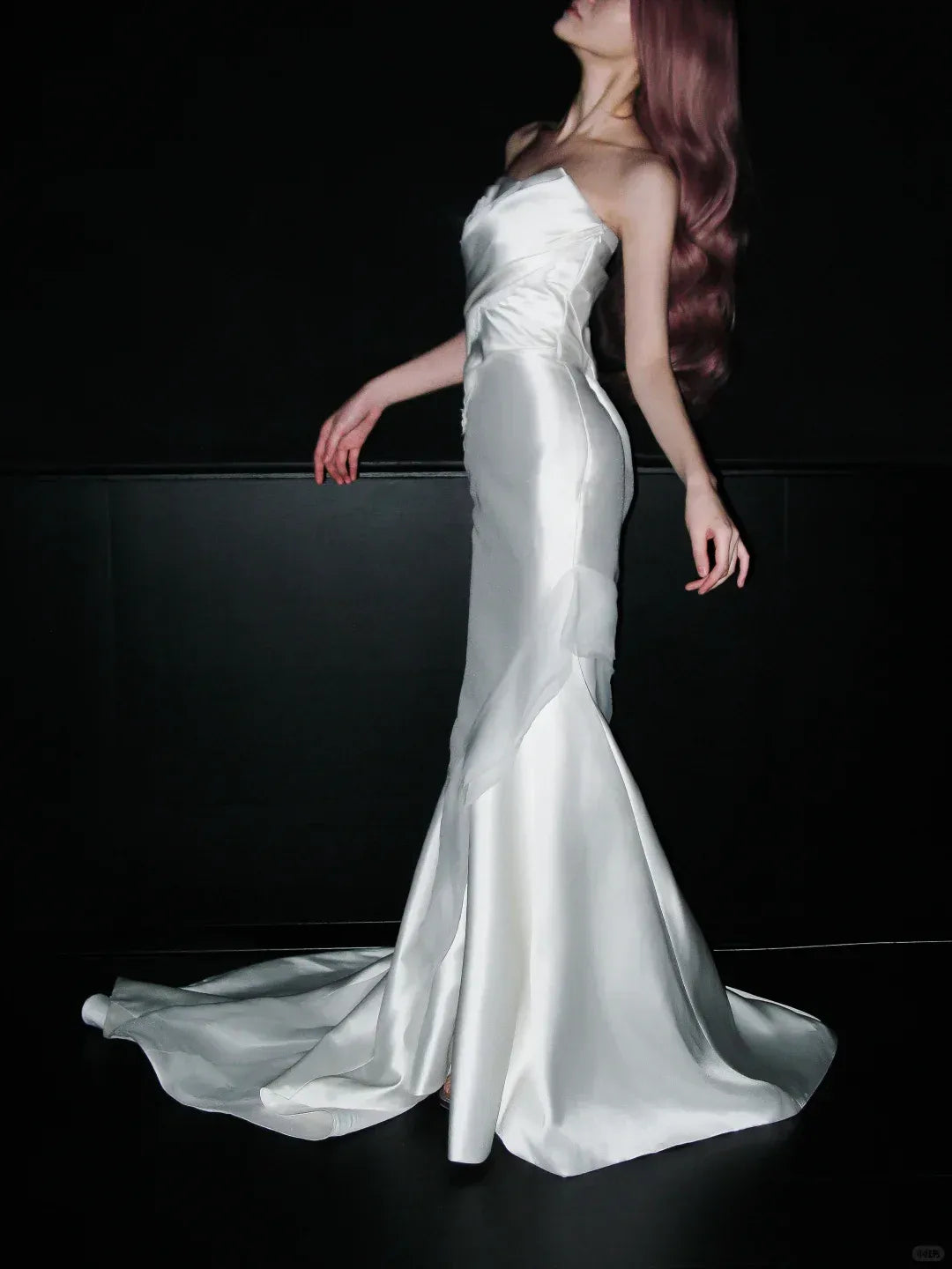 White Satin Mermaid Gown – Strapless Lace-Appliqué Prom Dress with Train