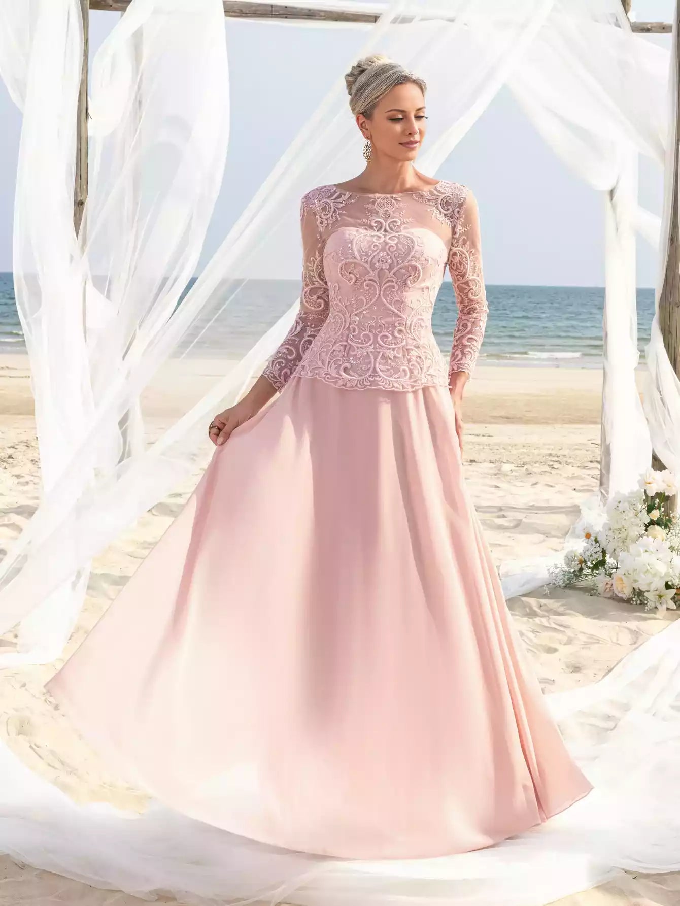 Womens' Elegant Lace Chiffon with Boat Neckline and Floral Embroidery Mother of the Bride Dress